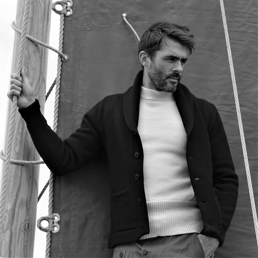 THE EXPEDITION CARDIGAN -  BLACK